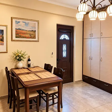 Estia Apartament