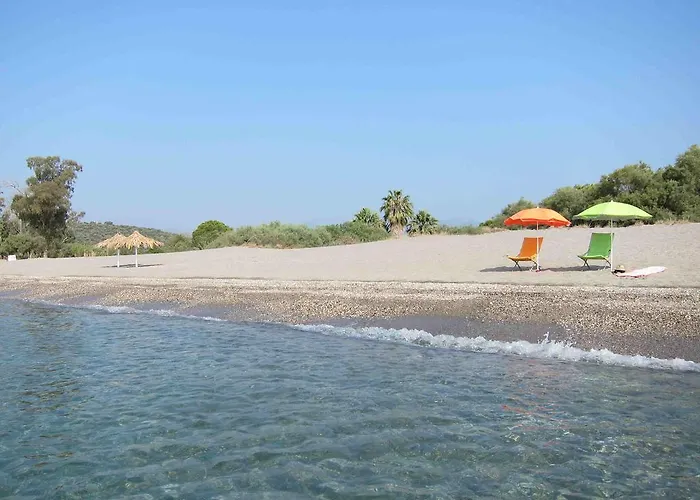 Estia Holiday Апартаменты *