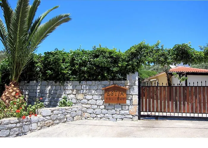 Estia Holiday Гитион