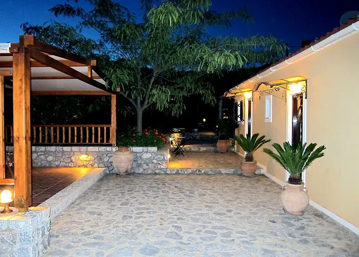 Апартаменты Estia Holiday Гитион